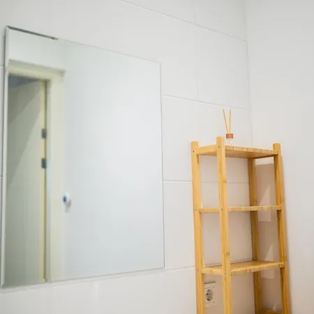 Lombardkade 2br Apartment *